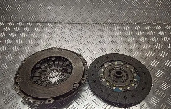 Opel Zafira B Pressure plate 