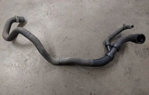 Ford Galaxy Engine coolant pipe/hose 6G918286