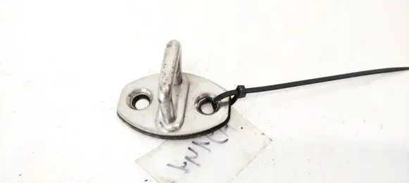 Seat Leon (1P) Front door lock loop/hook striker 3C0837033B
