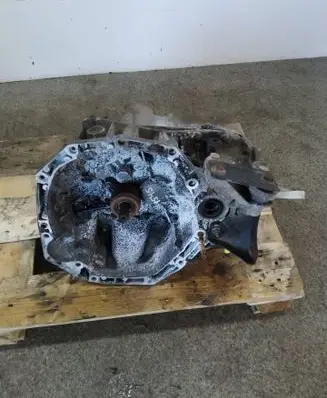 Renault Kangoo II Manual 5 speed gearbox JR5126