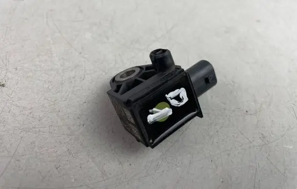 Volkswagen Golf VIII Airbag deployment crash/impact sensor 5WA959651