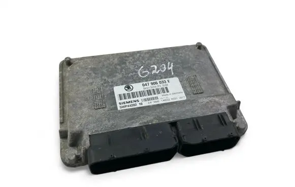 Skoda Fabia Mk1 (6Y) Engine control unit/module 047906033E