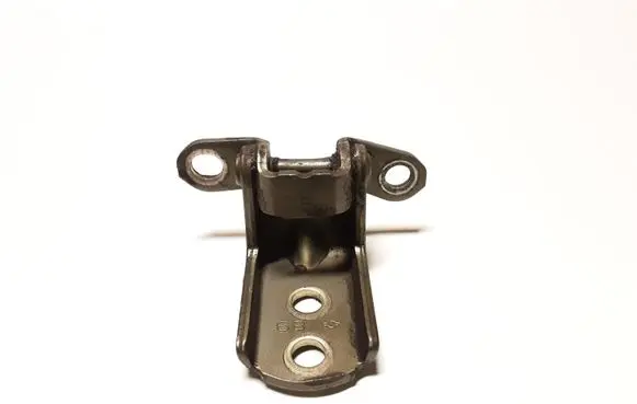 Nissan Patrol Y61 Rear door lower hinge