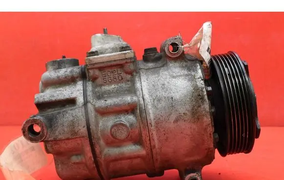 Volkswagen Golf IV Air conditioning (A/C) compressor (pump)