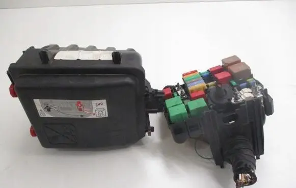Peugeot 2008 II BSM Control unit 9804848580
