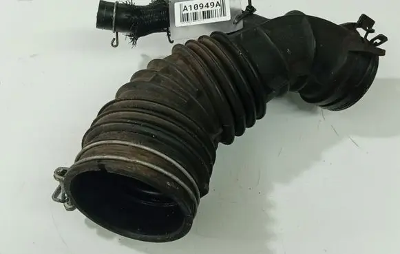 Toyota Corolla Verso AR10 Air intake hose/pipe 