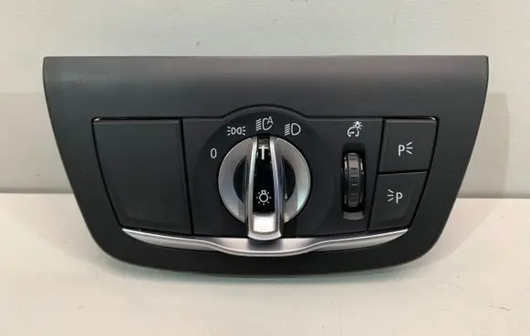 BMW X3 G01 Light switch 9472963