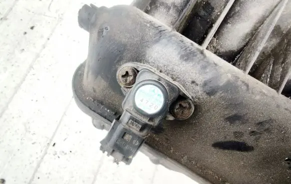 Mercedes-Benz Vaneo W414 Air pressure sensor A0041533228 014720