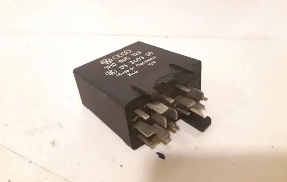 Audi A4 S4 B5 8D Other control units/modules 1H0906123 05340300