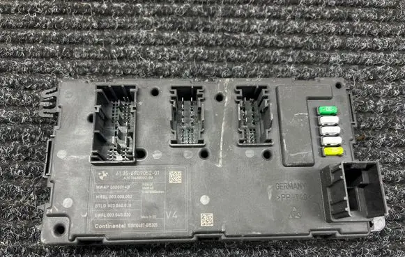 BMW 1 F20 F21 Light module LCM 6809052 00000F4B A2C30450322