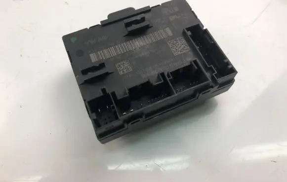 Audi TT TTS Mk2 Other control units/modules 5Q0959592D