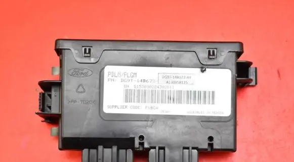 Ford Mondeo MK I Engine control unit/module ECU DG9T-14B673-AY