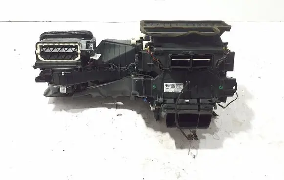 Audi A5 8T 8F Interior heater climate box assembly 8T2820005B