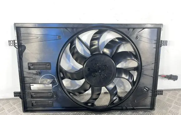 Volkswagen Golf VIII Electric radiator cooling fan 5Q0121205BD 5Q0121207BM 5WA959455G