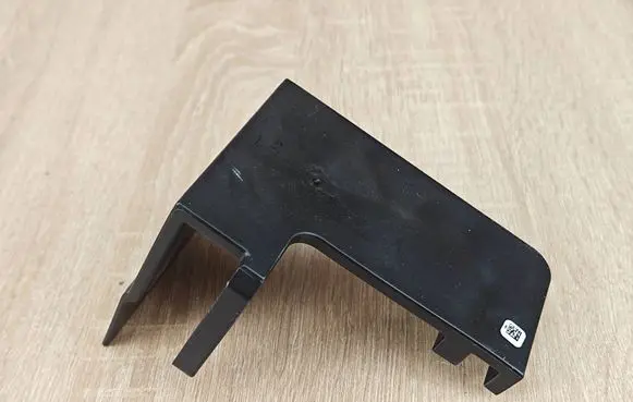 BMW 4 G22 G23 G24 G26 Battery box tray cover/lid 6844137
