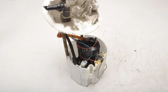 Opel Astra K In-tank fuel pump 13594894