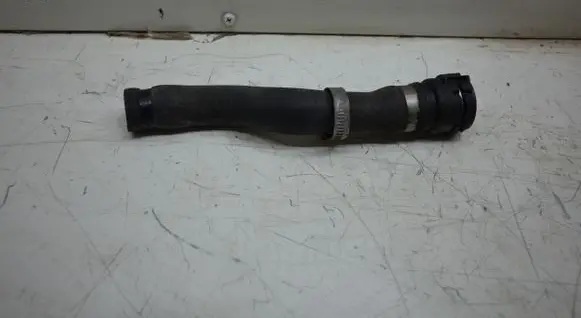 BMW X5M E70 Engine coolant pipe/hose