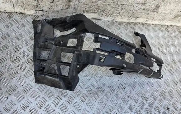 Mercedes-Benz E W211 Front bumper mounting bracket A2118800652