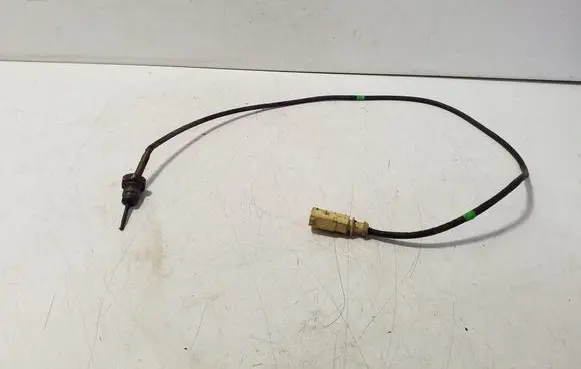Audi A1 Exhaust gas temperature sensor 04L906088A