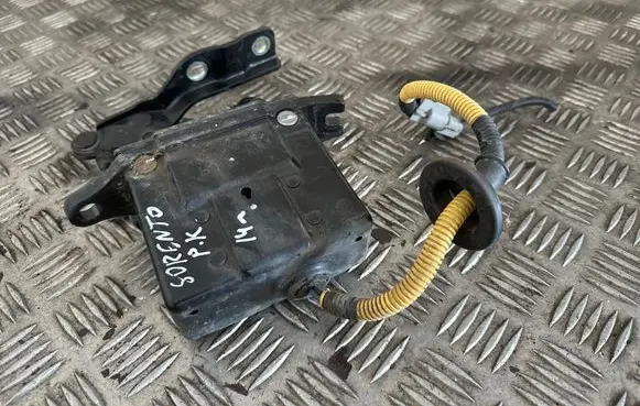 KIA Sorento Bonnet Pedestrian Airbag Actuator 791502P000