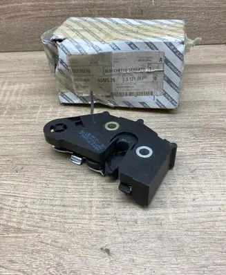Fiat Fiorino Seat back rest lock catch 55176516