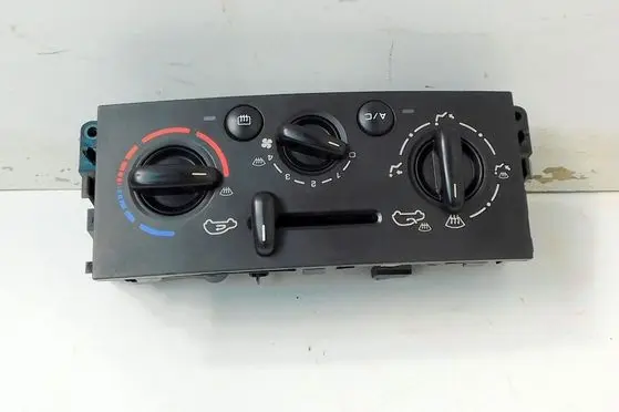 Peugeot 207 Climate control/heater control trim 6991002 192298