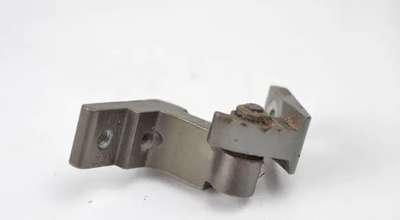 Audi A6 S6 C6 4F Front door upper hinge A046573 ES92