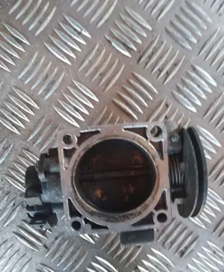 Volvo S40, V40 Throttle valve 9166780