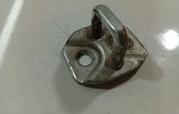 Fiat Doblo Front door lock loop/hook striker 