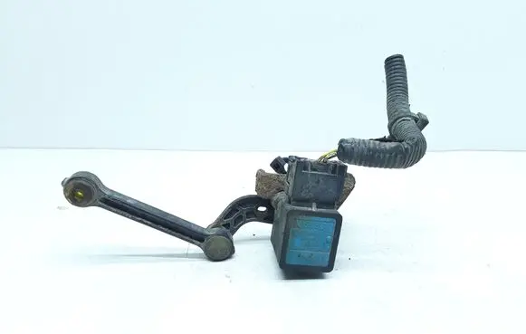 Volvo V50 Headlight/headlamp level sensor VP3M5F13D007CD