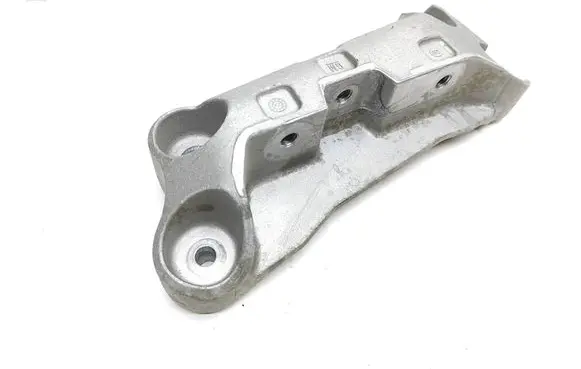 Buick Encore GX I Engine mounting bracket 60006091