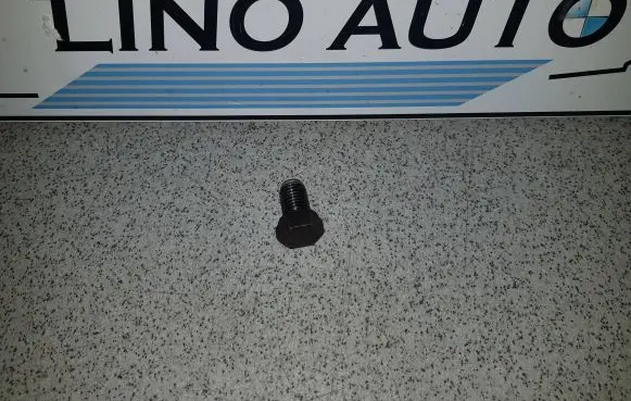 BMW 5 E39 Nuts/bolts 11131273093