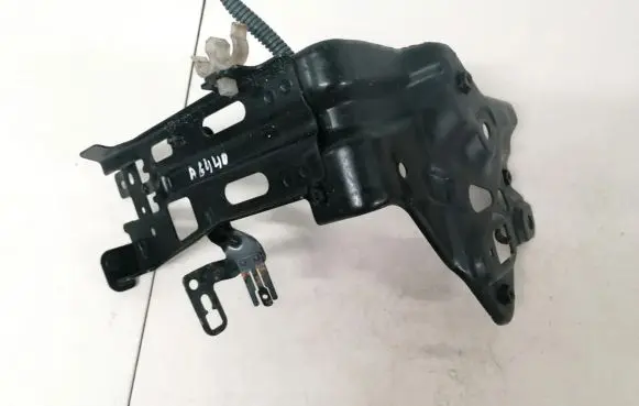 Toyota RAV 4 (XA30) Battery box tray 