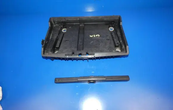Mercedes-Benz E W213 Battery tray A2056200118