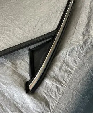 Volvo S60 Front door trim (molding) 32274388 31457870