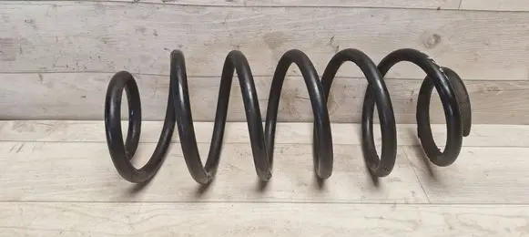 Toyota Auris 150 Rear coil spring