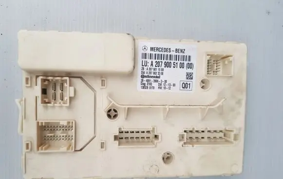 Mercedes-Benz E C207 W207 Camera control unit module A2079005100