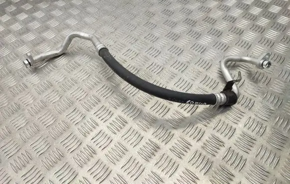 Infiniti Q50 Air conditioning (A/C) pipe/hose