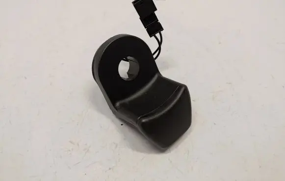 BMW 5 E60 E61 Tailgate glass/window release handle 61319200673
