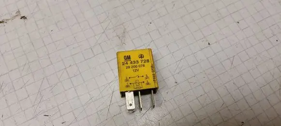 Opel Zafira A Other relay 24433728
