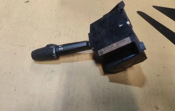 Chrysler Grand Voyager II Light switch 4326136
