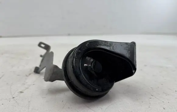 Volkswagen Golf VIII Horn signal 3B0951221D