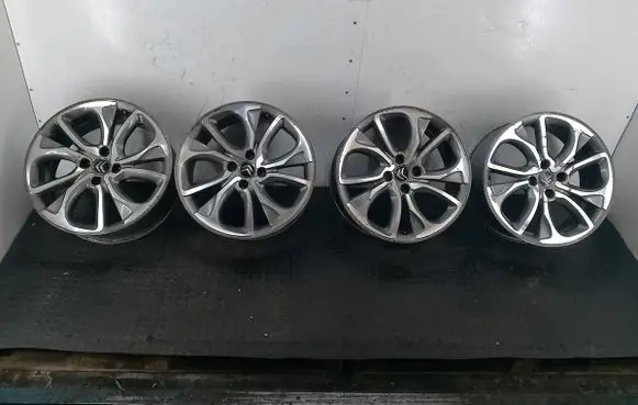 Citroen DS4 R18 alloy rim 9688904377
