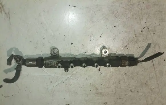 Lexus IS 220D-250-350 Fuel main line pipe 04h00645 0700