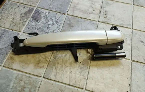 Subaru Outback Front door exterior handle