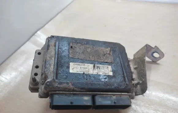 Renault Scenic I Engine control unit/module 8200055730