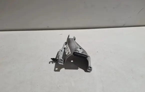 Porsche Macan (95B) Engine mount bracket 8K0399059F