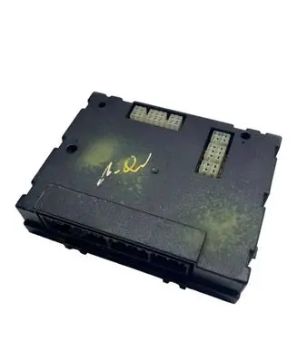Land Rover Freelander Central body control module YWC106390