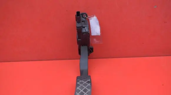 Audi A4 S4 B8 8K Accelerator throttle pedal 8K1721523