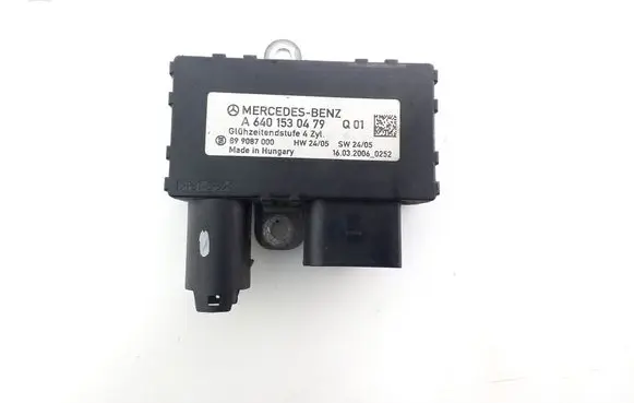 Mercedes-Benz A W169 Glow plug pre-heat relay A6401530479